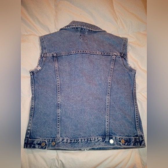 Jean vest - Picture 6 of 9